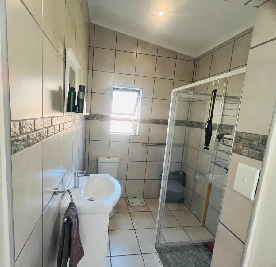 2 Bedroom Property for Sale in Island View Western Cape